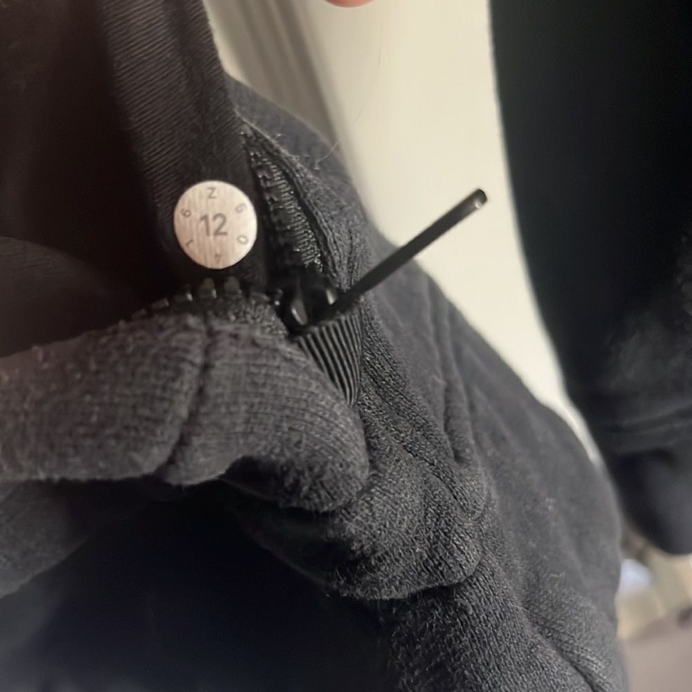 Women’s fleece be true Lululemon jacket 12 - Picture 5 of 5
